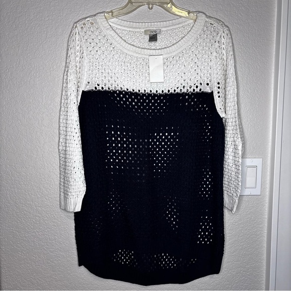 Cache White and Navy Open-Knit Sweater - Picture 1 of 9